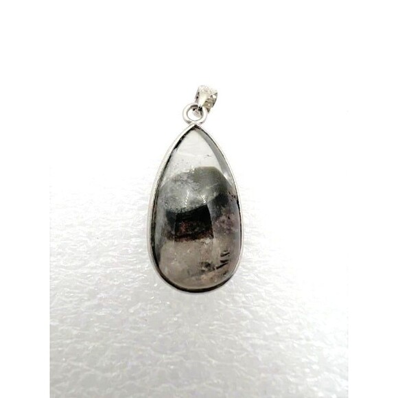 Garden Quartz Pendant with Silver (925) Setting - Picture 1 of 4